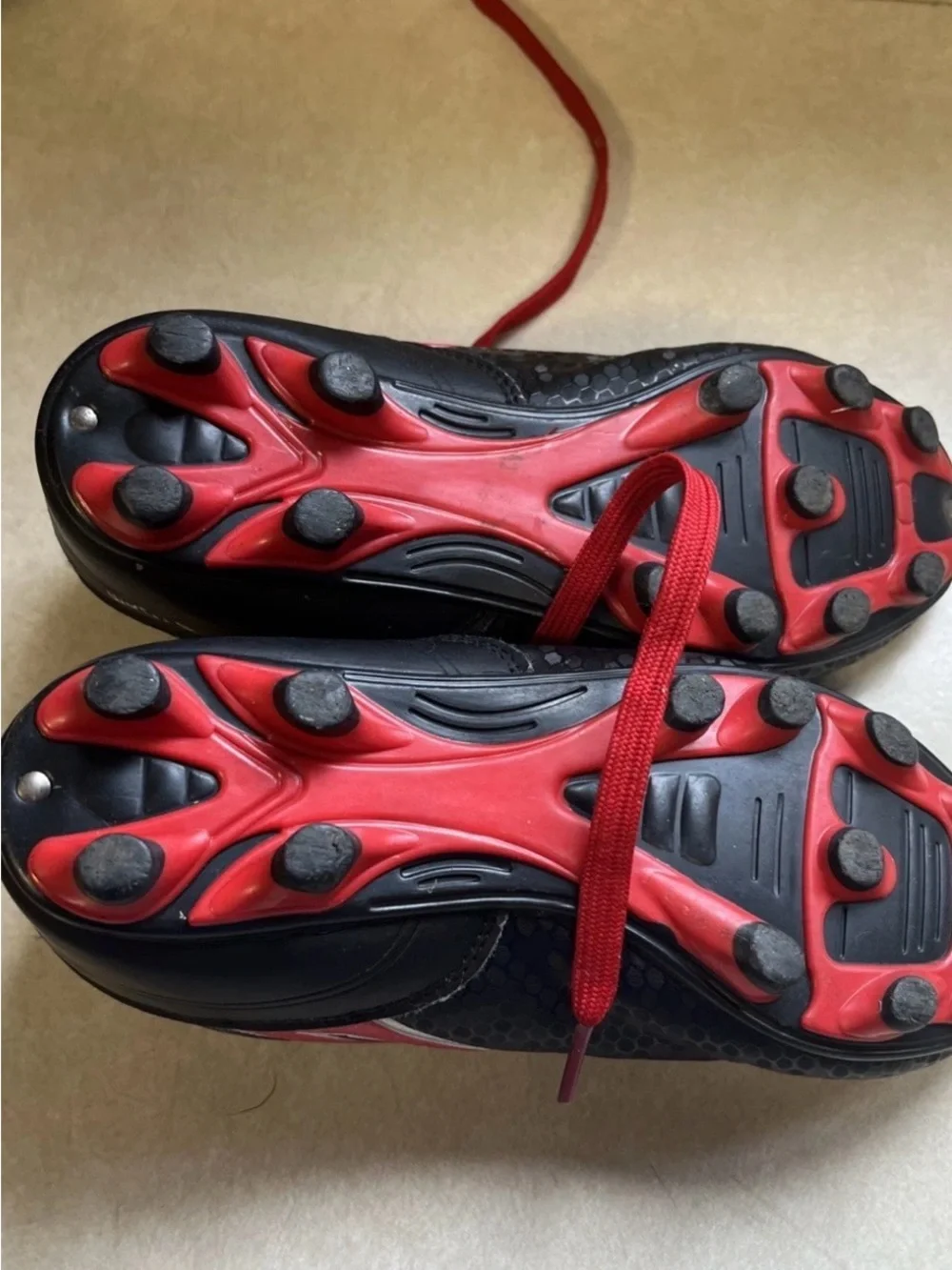 Lotto Forza Storm Size 3 Youth Kids Black/Red Soccer Cleats
